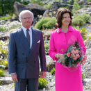 King Carl Gustaf and Queen Silvia in Tromsø Arctic-alpine Botanic Garden (Photo: Cornelius Poppe / NTB scanpix)